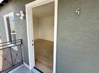 840 W 81st St APT 4, Los Angeles, CA 90044