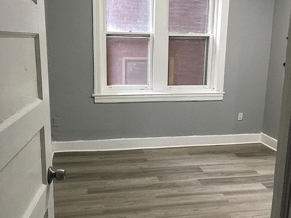 2nd image of 225 Jackson St APT 2