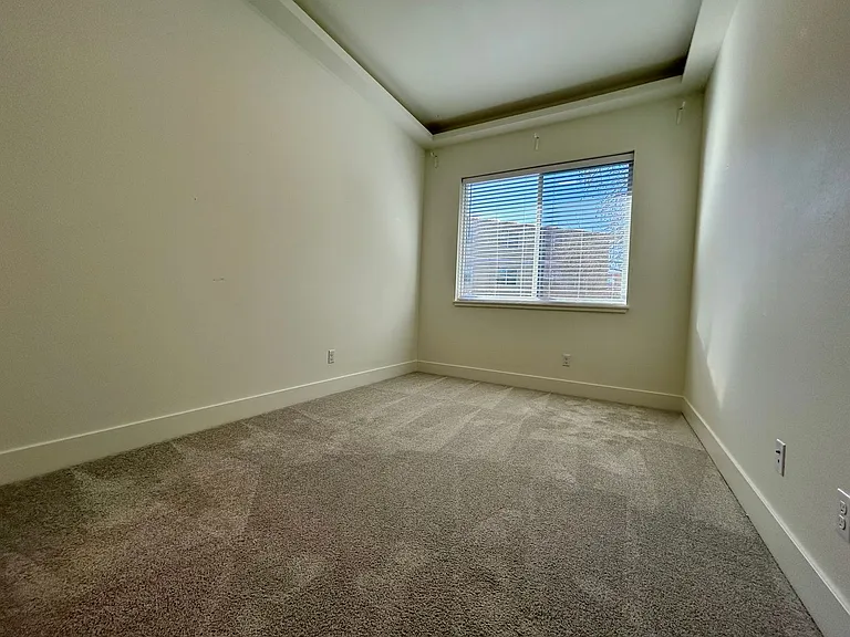 11015 NE 26th St #2 — Photo 15