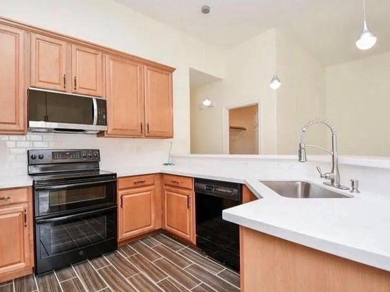 12755 Mill Ridge Dr #905 — Photo 8