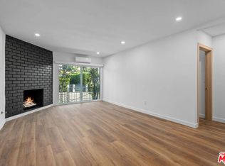 2447 N Beachwood Dr #5, Los Angeles, CA 90068