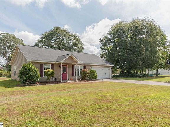 3rd image of 107 Laura Jane Ln