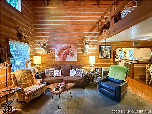5th image of 10090 Barn Rd