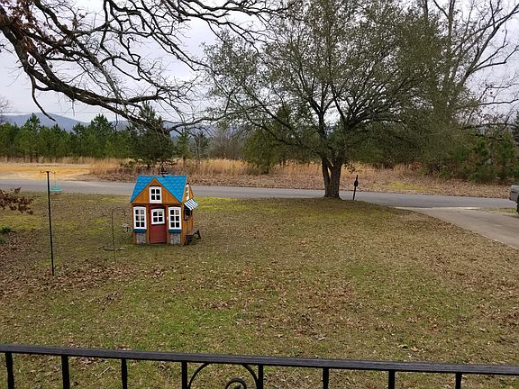 2nd image of 503 Joy Dr