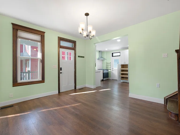 1216 Jackson St — Photo 6