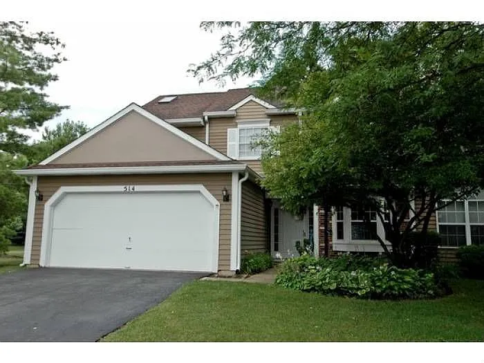 514 Ascot Ln photo 1