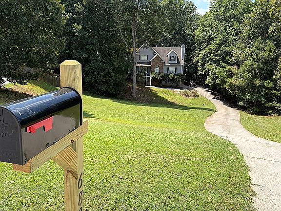 2nd image of 683 Fairview Dr