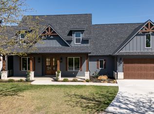 109 Post Oak Cv, Sunset, TX 76270