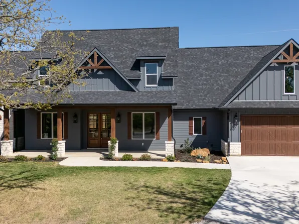 109 Post Oak Cv, Sunset, TX 76270