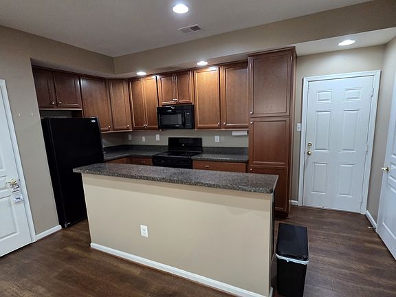 3rd image of 1848 Monocacy View Cir #A