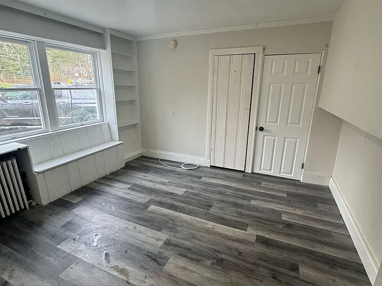 15 Johnson Ln — Photo 8