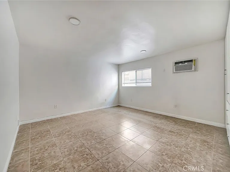 6735 Elmer Ave #9 — Photo 20