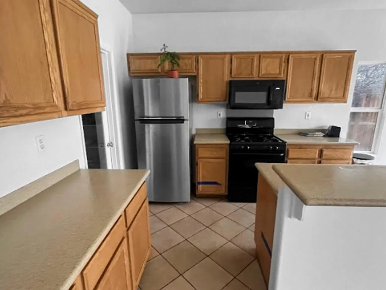 13174 Luna Rd — Photo 4