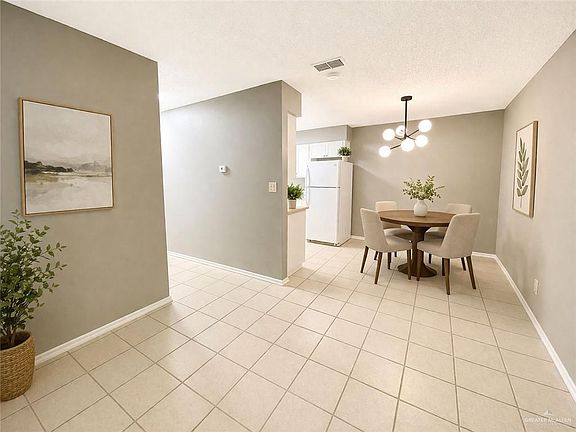 4th image of 506 N McColl Rd