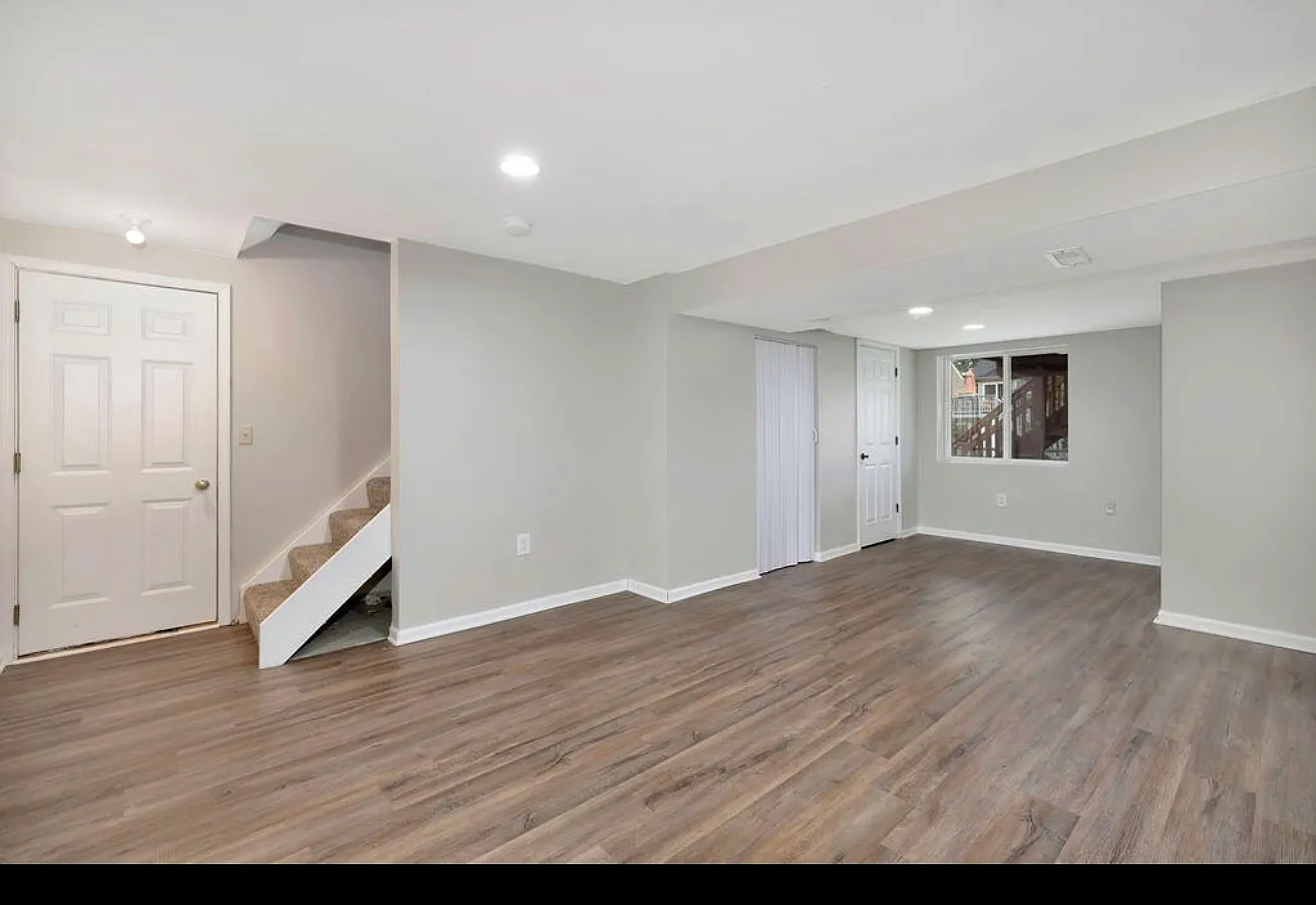 4 bed, 2179 sqft, $2,650 — Photo 2