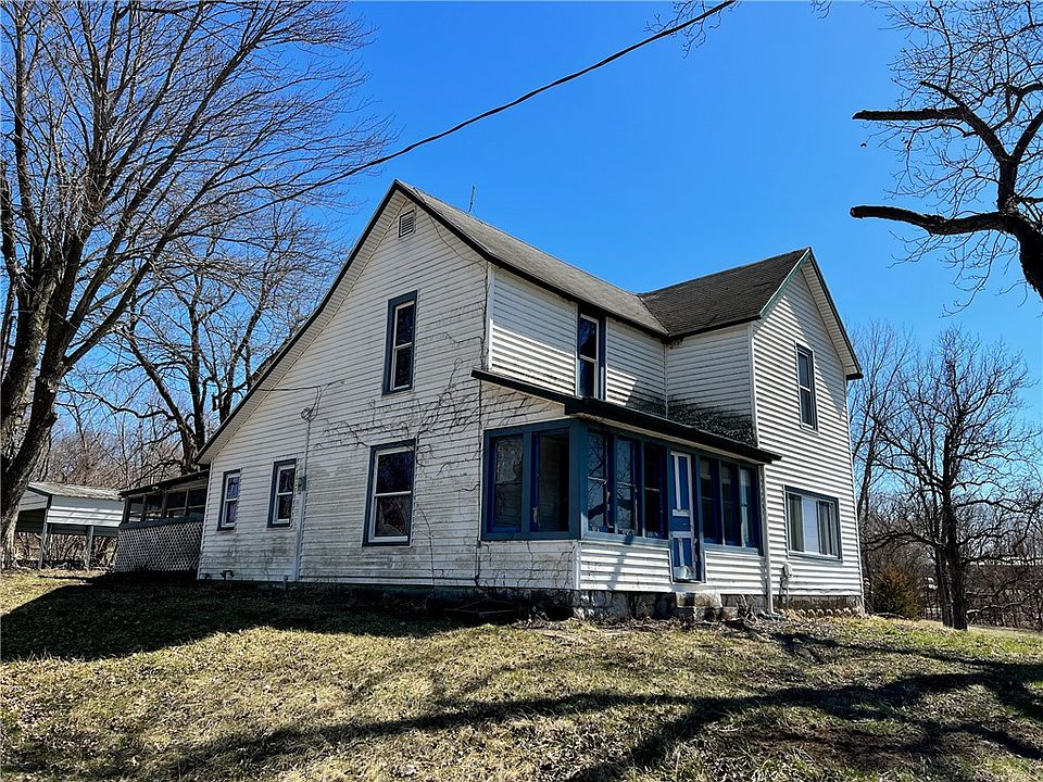 208 40th Ave, Runnells, IA 50237 Zillow