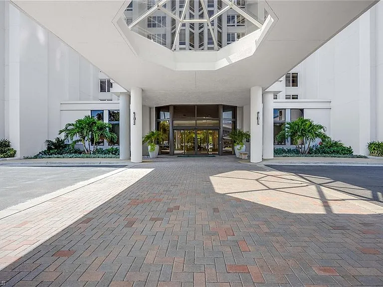 6849 Grenadier Blvd #1004 — Photo 4