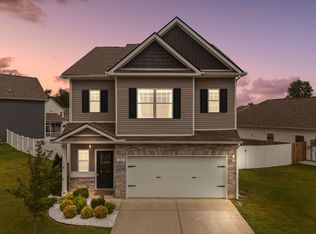 325 Geneva Ln, Columbia, TN 38401