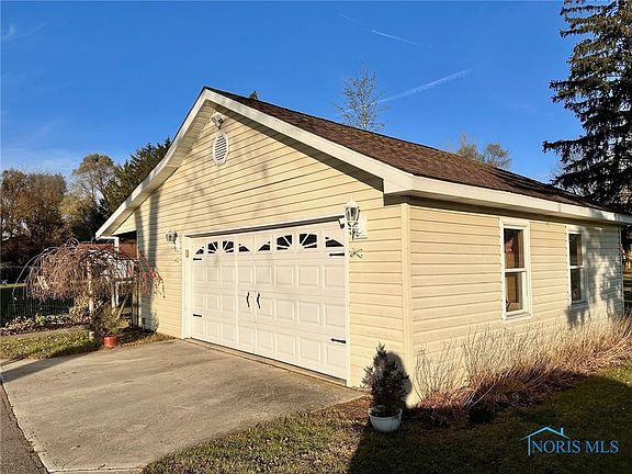 3rd image of 2620 County Road 181