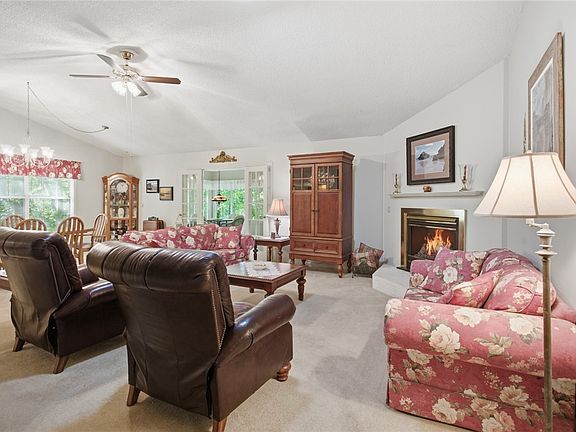 3rd image of 6 Tradewinds Way