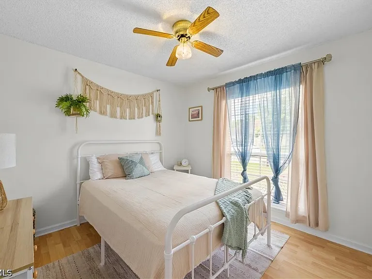 11179 Bentley Trace Ln E — Photo 10