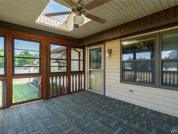 5th image of 283 Barbados Dr