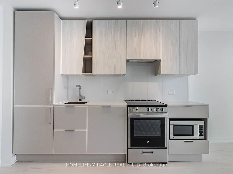 3900 Confederation Pkwy #2012 — Photo 7