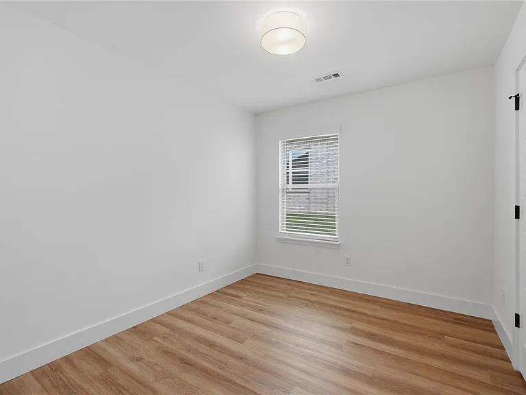 5089 Vista Ave — Photo 23