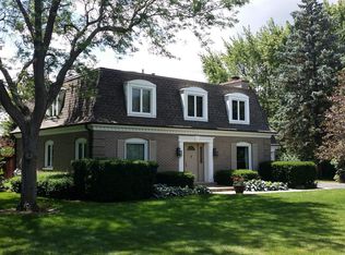 180 Wyngate Dr, Barrington, IL 60010