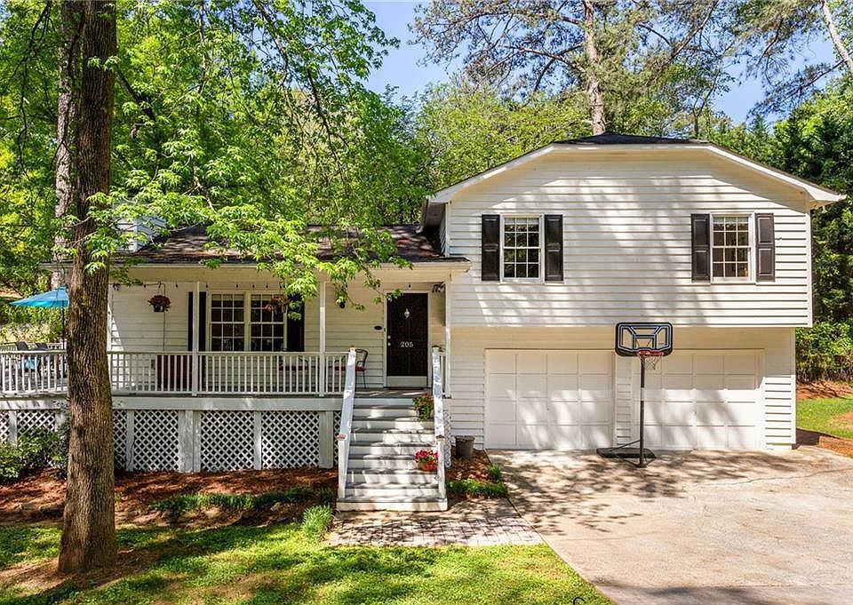 1st image of 205 Pauline Dr NW