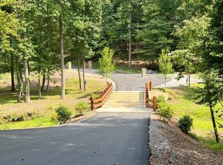 31 Blue Horizon Dr, Blue Ridge, GA 30513