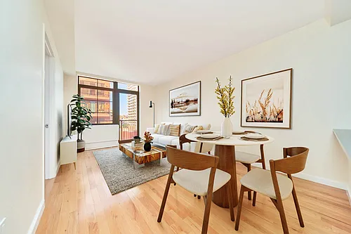 2211 3rd Ave #3B Photo 1