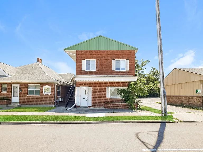 226 N Broad St — Photo 1