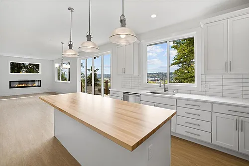9002 Redmond Woodinville Rd NE #9002 Photo 1