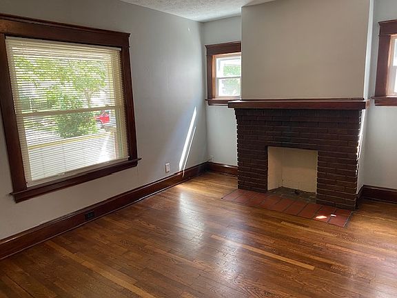 2nd image of 1280 Mathews Ave