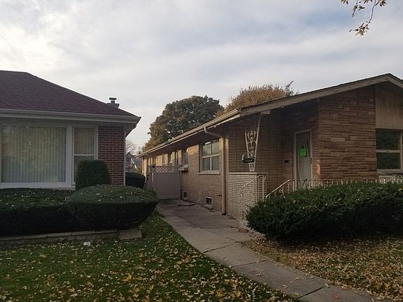 3rd image of 1744 N Sayre Ave