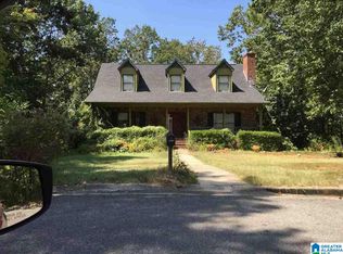 1211 Golden Forest Dr, Bessemer, AL 35022