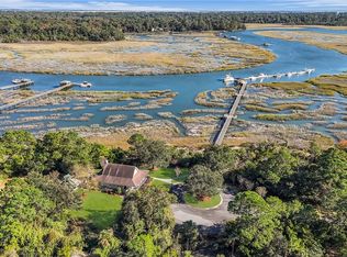 135 Marsh Harbor Drive S, Savannah, GA 31410