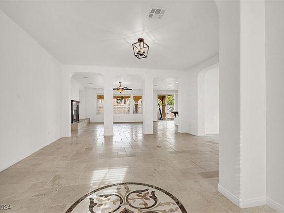 4th image of 7738 Comanche Canyon Ave