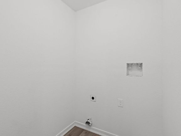 4th image of 99 Brownwood Dr #99