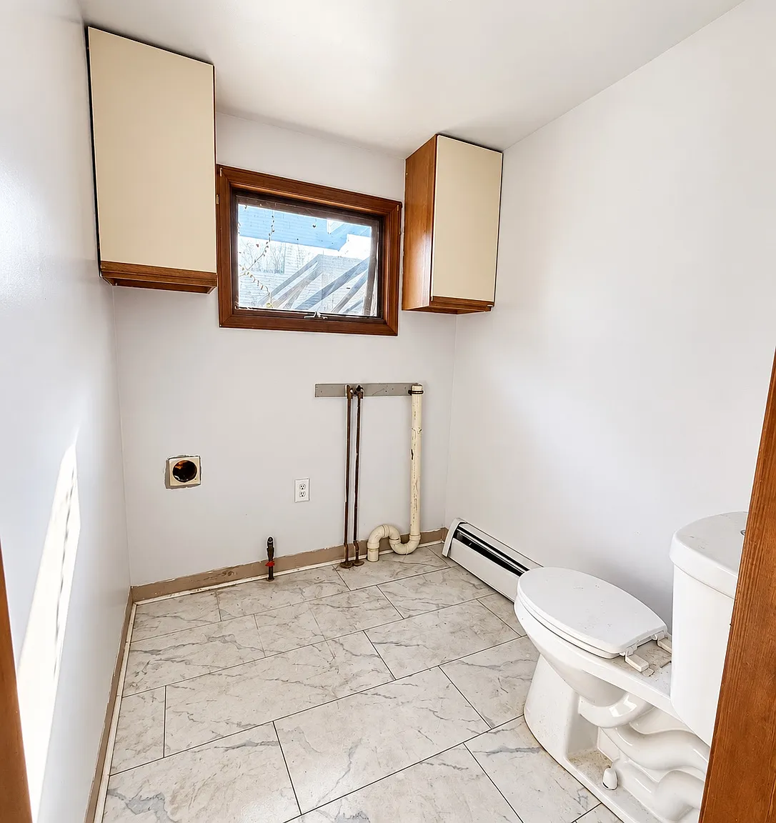 3 bed, 1.5 bath, 1250 sqft, $1,650 — Photo 4
