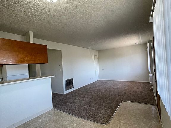 5th image of 2338 Butte St #2