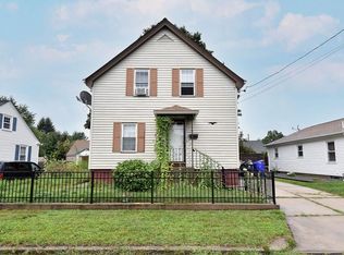 50 Madison St, Pawtucket, RI 02861