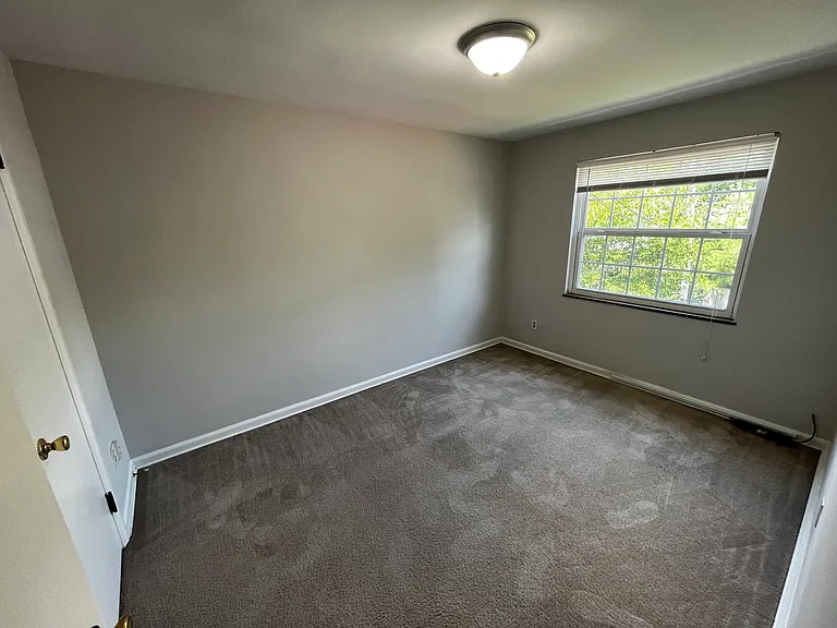 2056 Harwitch Rd — Photo 8