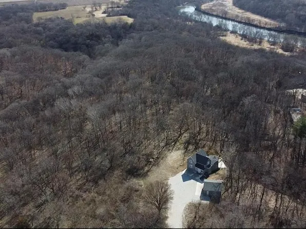 2414 Poplar Ave, Duncombe, IA 50532