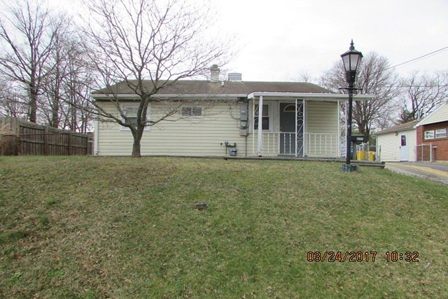 1st image of 635 New Jersey Ave NE