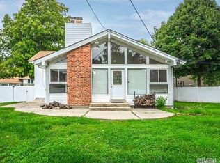824 Walt Whitman Rd, Melville, NY 11747