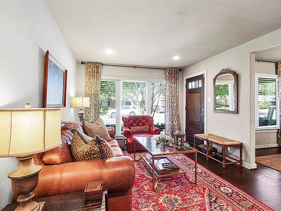 5th image of 9626 Leaside Dr
