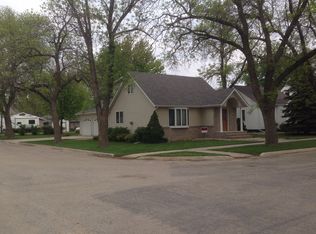 700 2nd Ave W, Edgerton, MN 56128