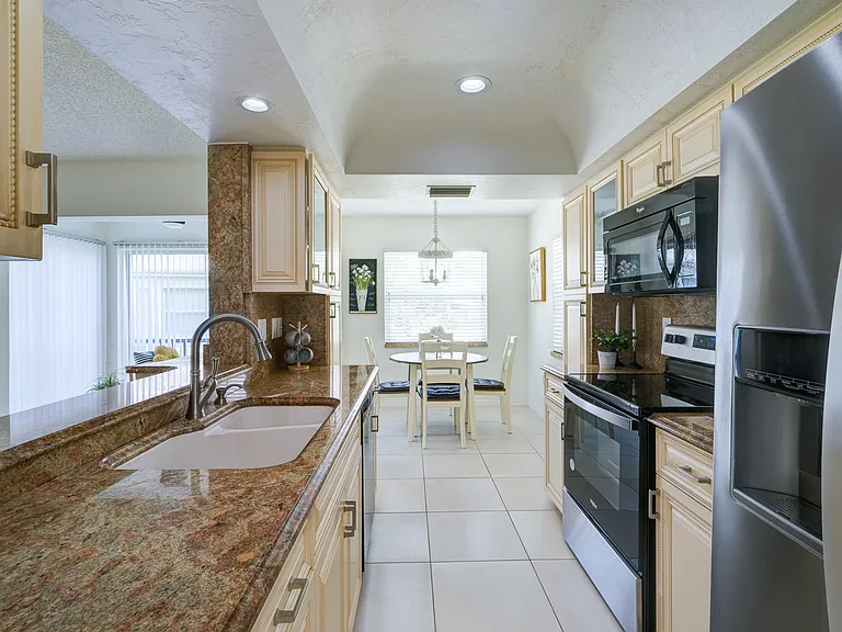 5714 Sheffield Greene Cir #94 — Photo 11